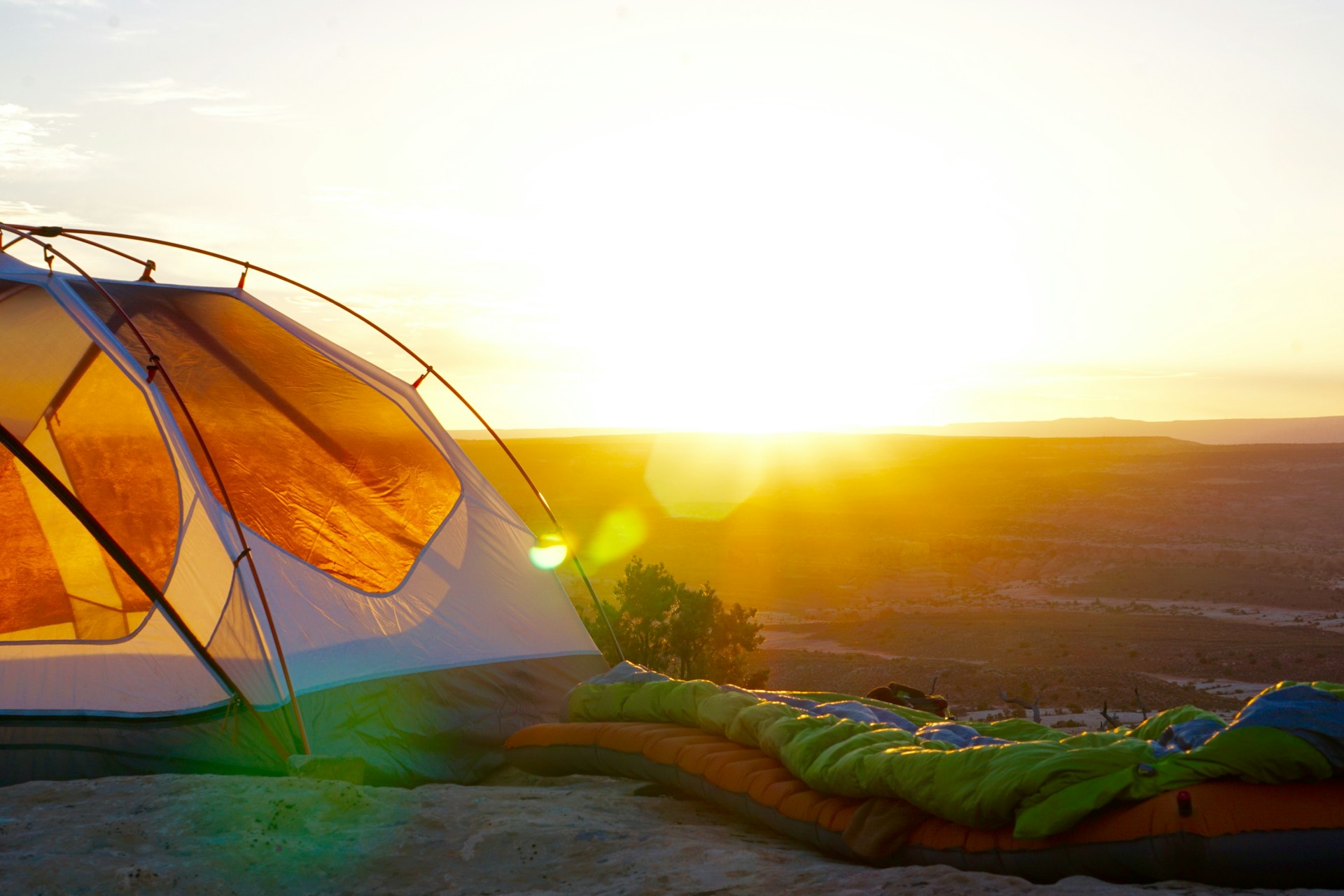 Unleashing Your Adventurous Spirit: Embracing the Thrills of Outdoor Travel Unleashing Your Adventurous Spirit: Embracing the Thrills of Outdoor Travel